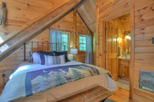 Bearfoot Bend Cabin In Blue Ridge