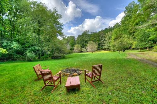Bearfoot Bend Cabin In Blue Ridge