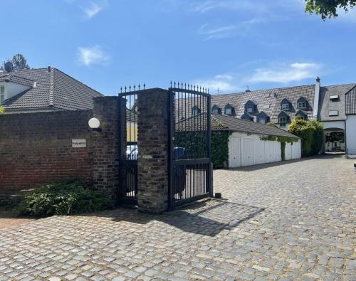 Apartamento Au�ergew�hnliche Wohnung In Historischem Kloster