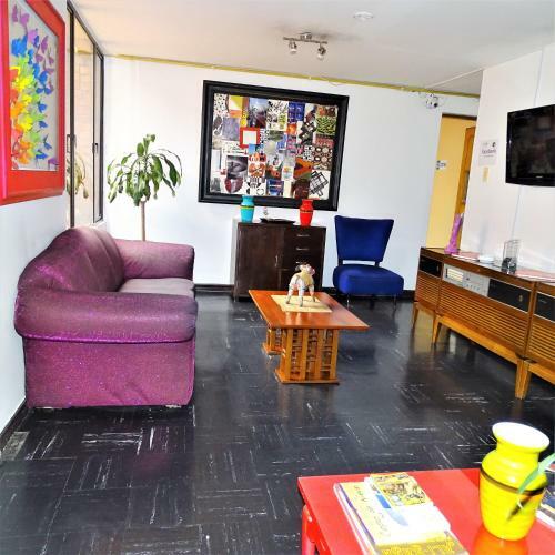 Hostal Violeta Park Hostel