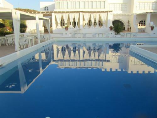 Porto Scoutari Romantic Hotel