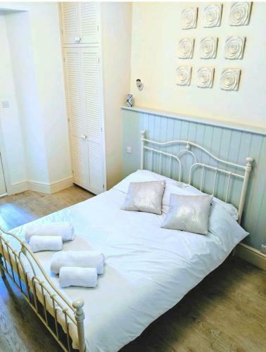 Beautiful Ground Floor Apartment With Parking