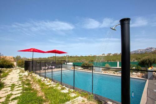 Apart Levante Warmed Shared Swimming Pool Bbq