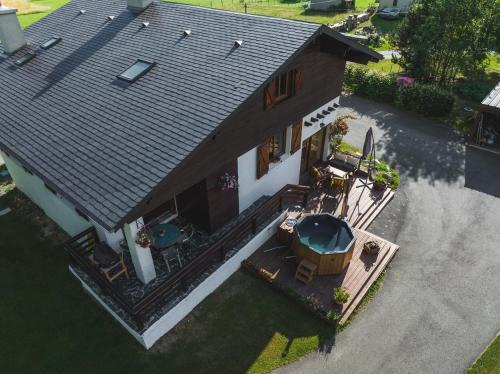 Bed & Breakfast Chalet Our�a