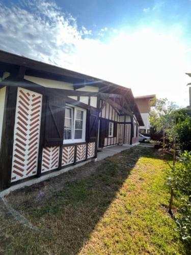 Splendid House Of Holiday Near Beaches