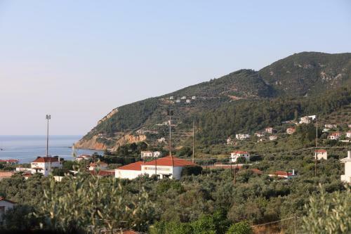 Esperides Apartments Arethousa