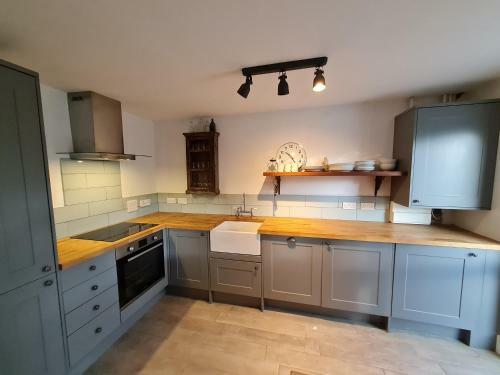 The Little Cottage - Peaceful, Dog Friendly In 3 Acres