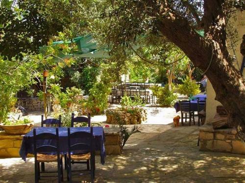 Heliopetra Studios Group Accomodation