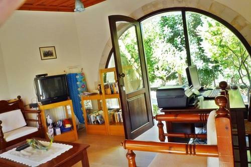 Heliopetra Studios Group Accomodation