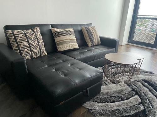Secc/hydro Modern 6th Floor 2br Apartment, Great Views & Free Parking