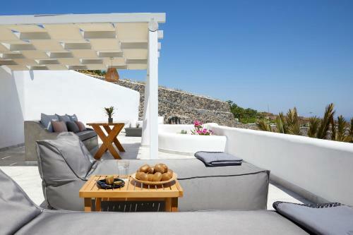 Villa El Verano Suites