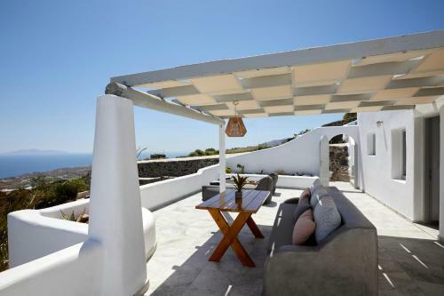 Villa El Verano Suites