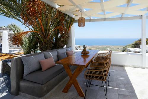 Villa El Verano Suites