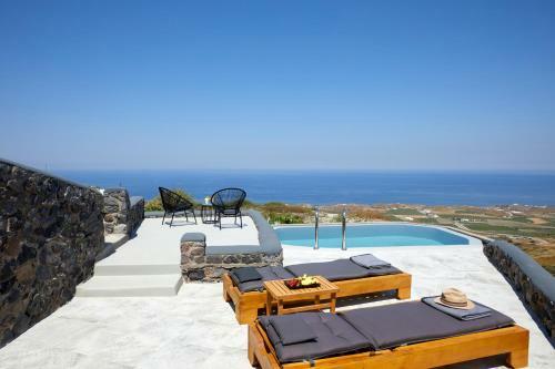 Villa El Verano Suites