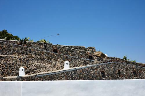 Villa El Verano Suites
