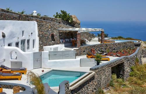 Villa El Verano Suites