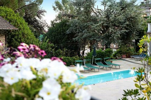 Villa Eden Jacuzzi Pool