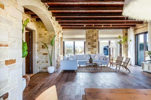 Villa Paralia Beachfront Residence