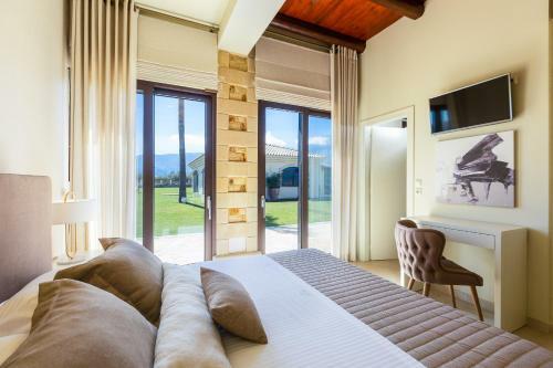 Villa Paralia Beachfront Residence