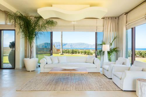 Villa Paralia Beachfront Residence