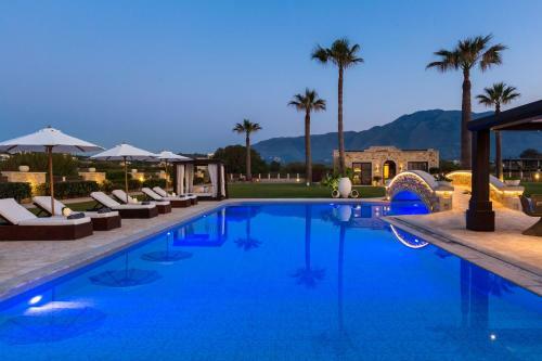Villa Paralia Beachfront Residence