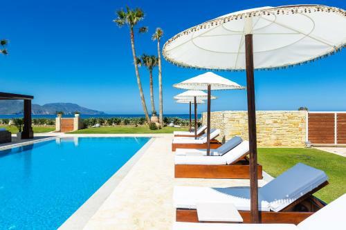 Villa Paralia Beachfront Residence