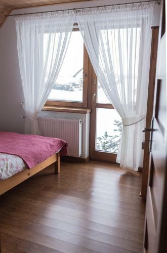 Apartament Pod Ob?azow?