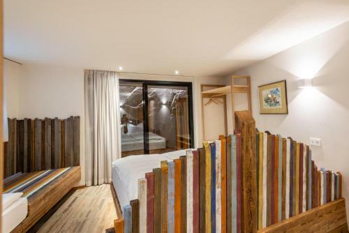 Aumia Apartment Opal