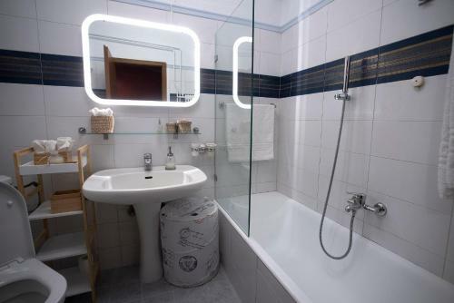 Thessaloniki Sea View Boardwalk Apartment