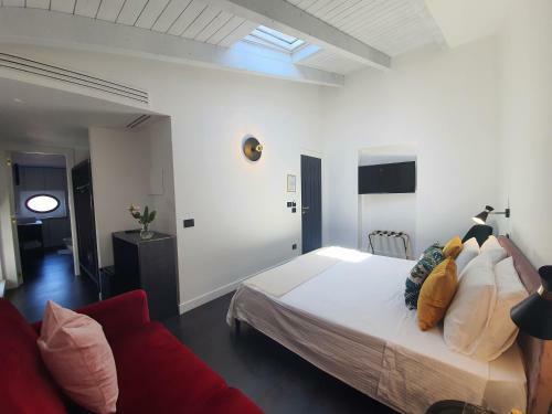Hostal Belu - Fondi Holiday Rooms