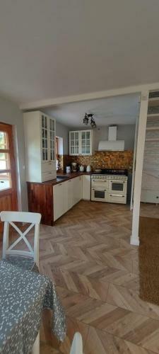 Villa Przystanek Jeziorna 49