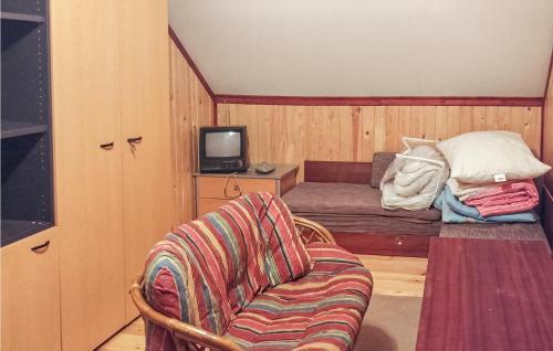 Awesome Home In Pasym With Wifi And 2 Bedrooms
