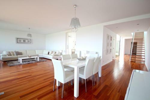 Lux Design Villa In Sintra