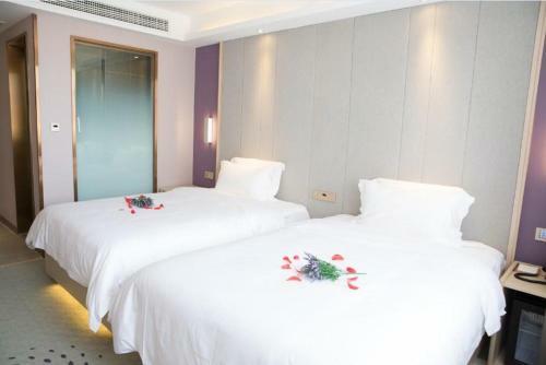 Lavande Hotel Yishui Wande Plaza