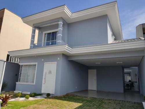 Luxuosa Casa Com Piscina Em S�o Francisco Do Sul