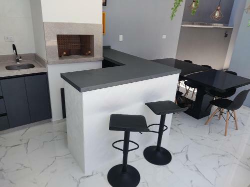 Luxuosa Casa Com Piscina Em S�o Francisco Do Sul