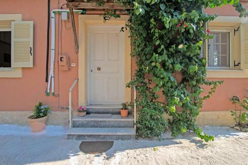 Apartamento Palaiopolis House