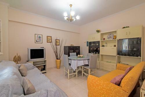 Apartamento Palaiopolis House