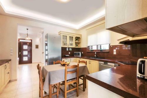 Villa Maribia With Private Pool