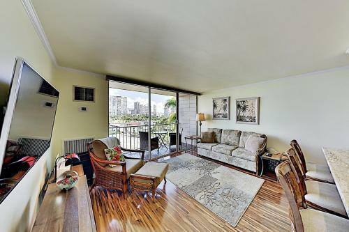 Waikiki 906