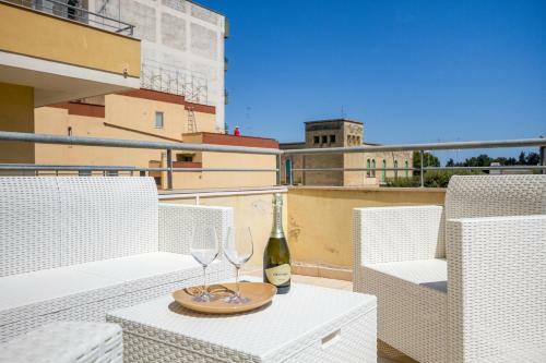 Roomy Apartment With Terrace & Parking