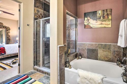 Apartamento Luxurious Santa Fe Retreat With Community Pool!