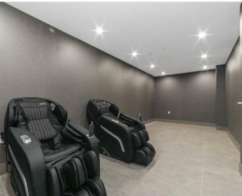 Apartamento 510/512 Brooklyn Luxury Duplex (2 Apts) Pets & Parking!