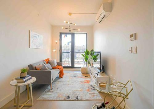 Apartamento 510/512 Brooklyn Luxury Duplex (2 Apts) Pets & Parking!