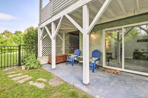 Tree-lined Firefly Hideaway Leicester Home!