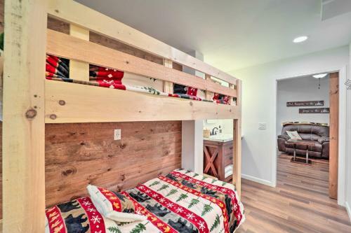 Charming Newland Apartment With Deck And Fire Pit