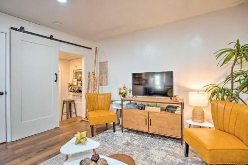 Vibrant-boho, Pet-friendly Oklahoma City Digs
