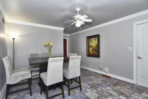New-3 Bedroom-large Kitchen-family- Friendly
