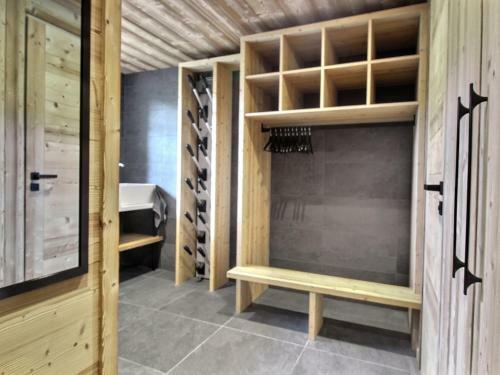 Chalet Les Gets, 6 Pi�ces, 10 Personnes - Fr-1-623-313
