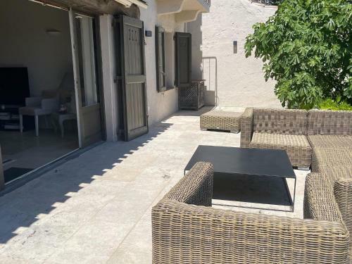 Spacious Holiday Home In Mouans-sartoux With Garden